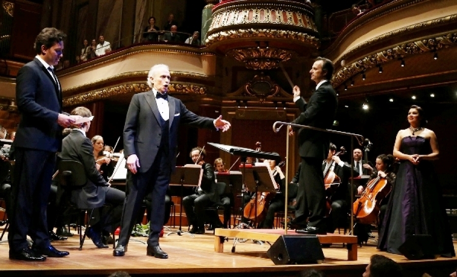 José Carreras y la Gstaad Festival Orchestra dirigida por David Giménez.