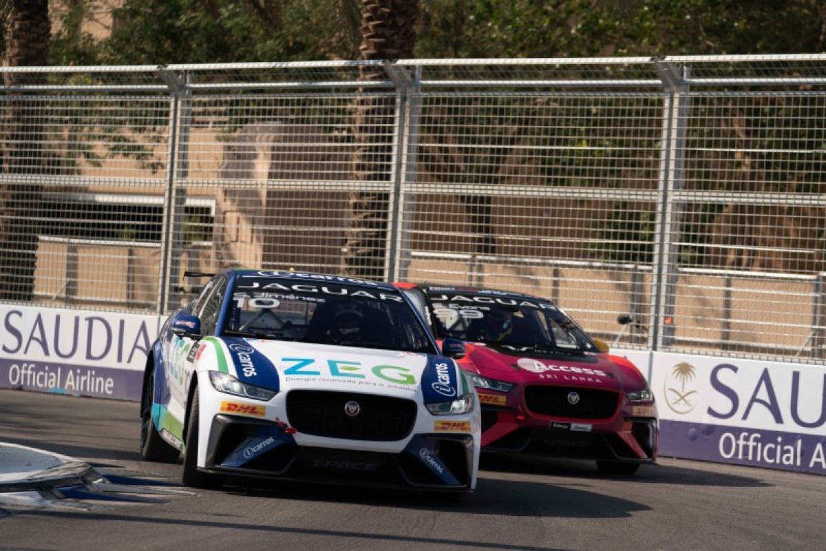 JAGUAR I-PACE eTROPHY