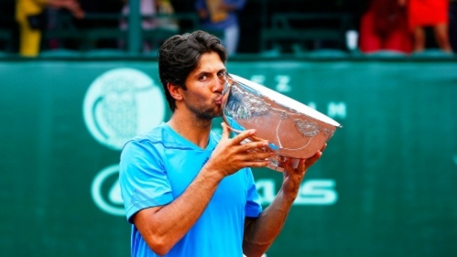 Fernado Verdasco conquista el torneo de tenis de Houston en una final contra Nicolás Almagro