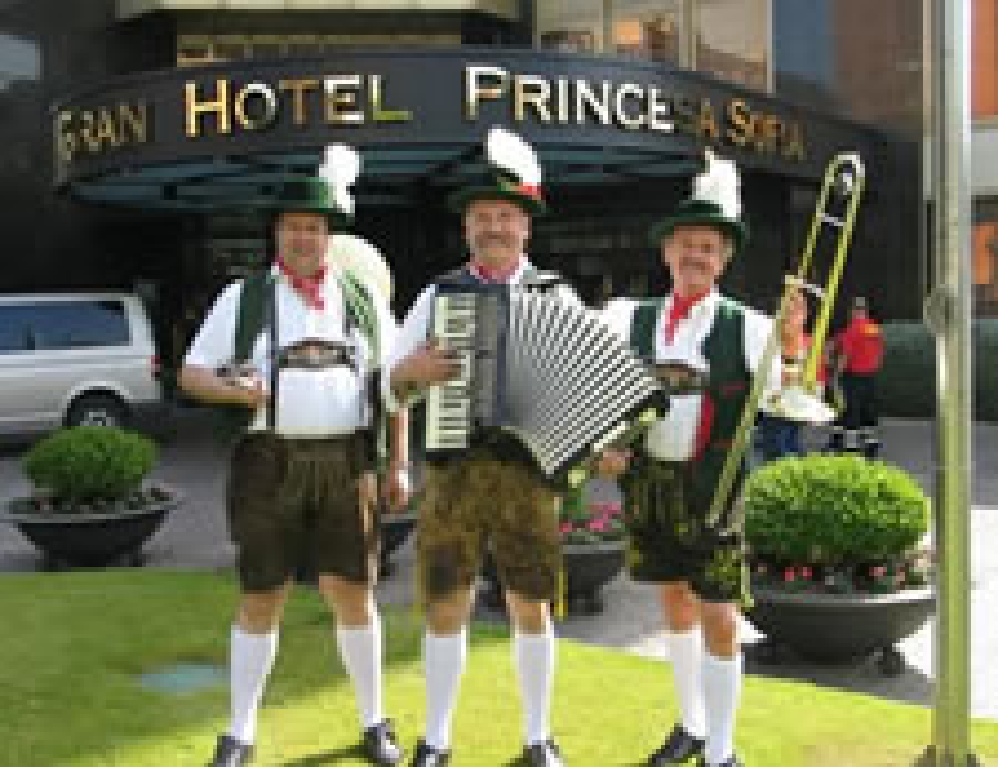 El Biergarten del Gran Hotel Princesa Sofia 