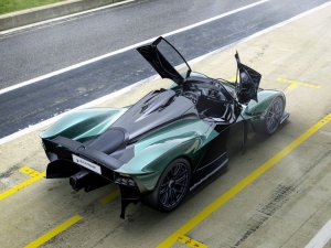 Aston Martin Valkyrie Spider, siente un F1 descapotable