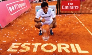 Nicolás Almagro conquista el torneo de tenis de Estoril ante Pablo Carreño