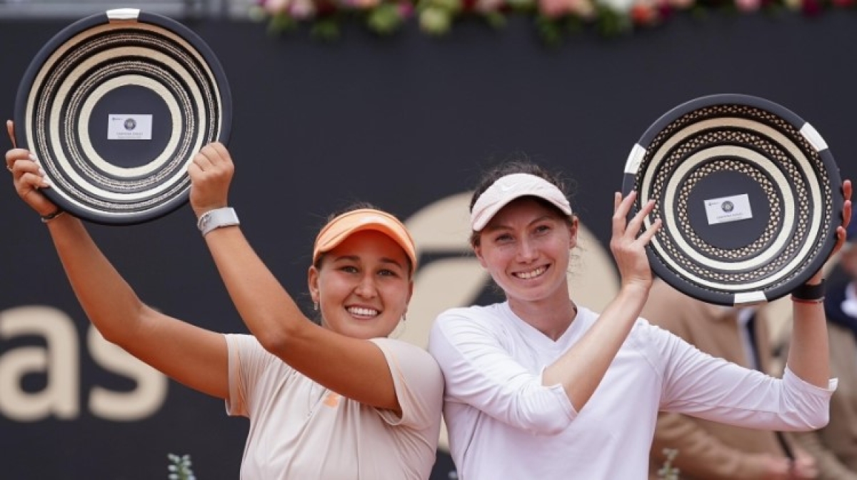 Cristina Bucsa gana el WTA 250 de dobles en Bogotá