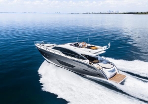 Princess S72 Sportbridge de Princess Yachts 