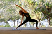 Retiro Yoga & Alquimia Femenina en Blanco Formentera