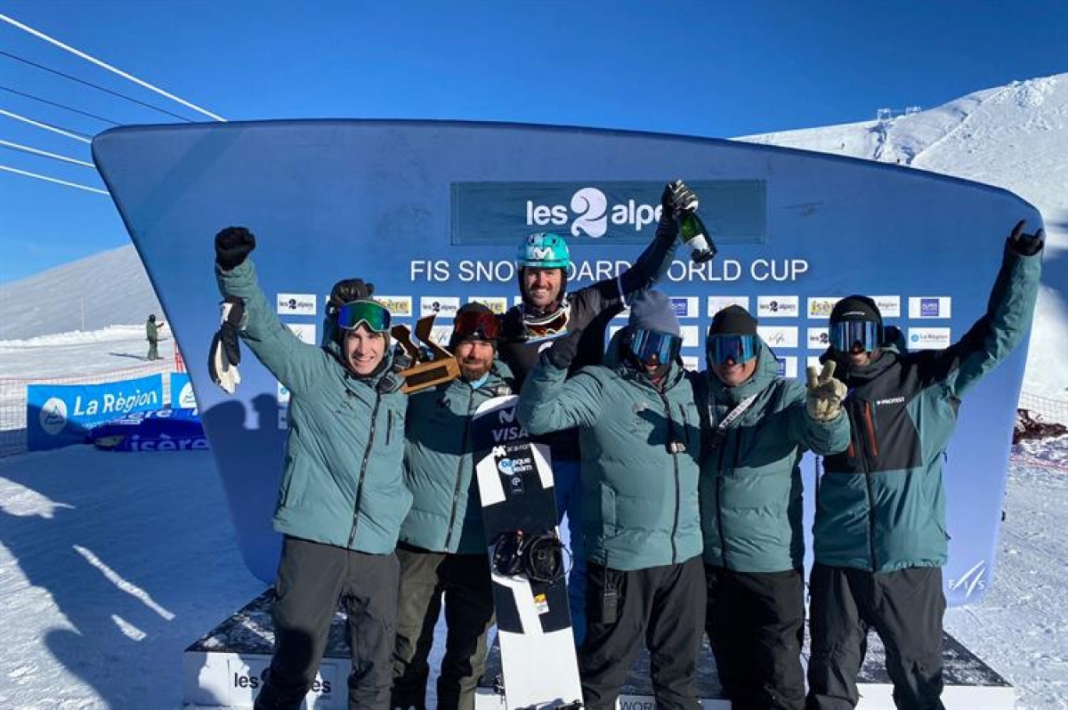 Lucas Eguibar inicia la temporada en el podio de la Copa del Mundo SBX de Les Deux Alpes