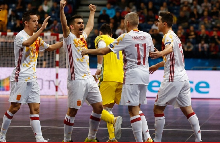 La selección española de fútbol sala gana el oro y vuelve a elevarse al cielo continental