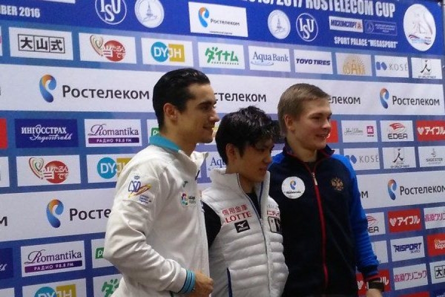 Javier Fernandez comienza la temporada en lo alto del podio tras conquistar la Rostelecom Cup