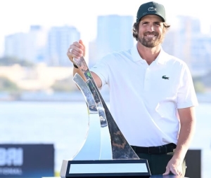 Nacho Elvira gana el Dubai Invitational del DP World Tour