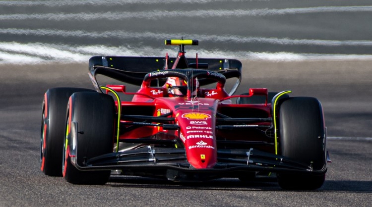 Carlos Sainz, segundo en el GP de Baréin de F1