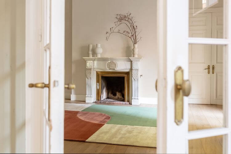 IMeritxell Ribé presenta Bocados, la nueva colección de alfombras creada para Dac Rugs