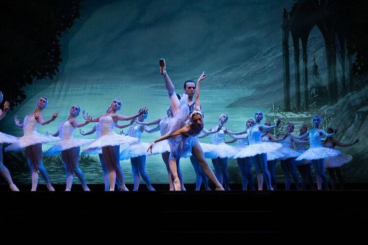 IEL LAGO DE LOS CISNES DEL BALLET DE KIEV INAUGURA LA TEMPORADA DE VERANO 2025 EN BARCELONA